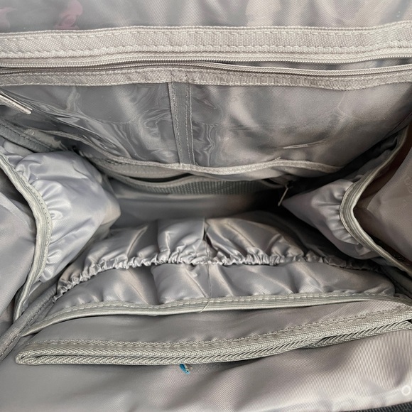 BabbleRoo Two-Tone Quilted Diaper Bag - Picture 4 of 7